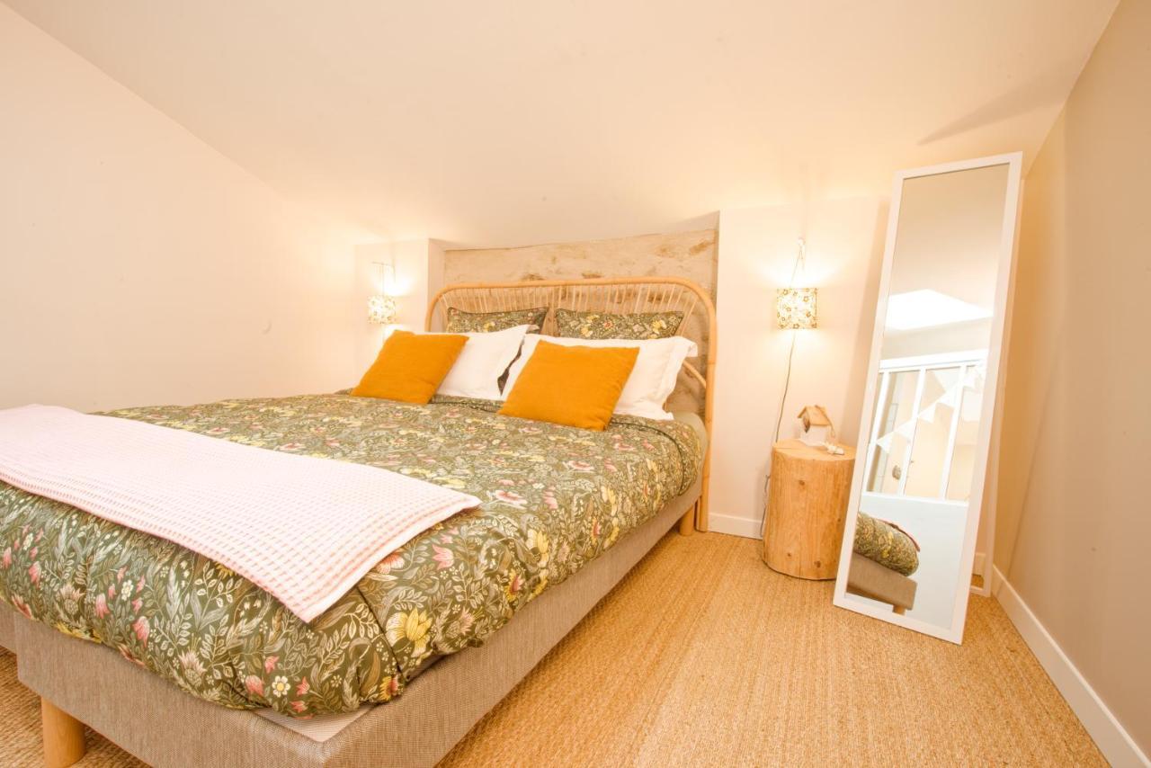 La Belle Lurette Bed & Breakfast Bressuire Exterior photo